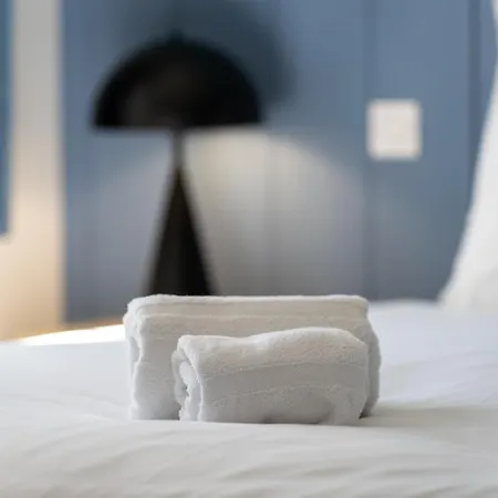 Bains De House & Jacuzzi Steps From The Walk To Town Sleeps 6 ヴィラ *