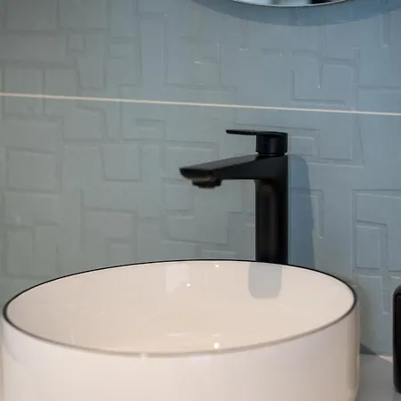 ヴィラ Bains De House & Jacuzzi Steps From The Walk To Town Sleeps 6 *